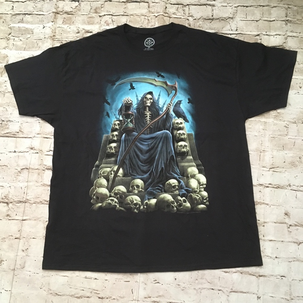 NWOT ODM black Men’s short sleeve skulls tees